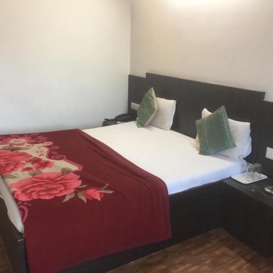 Hotel Long Stay 阿穆达巴 外观 照片