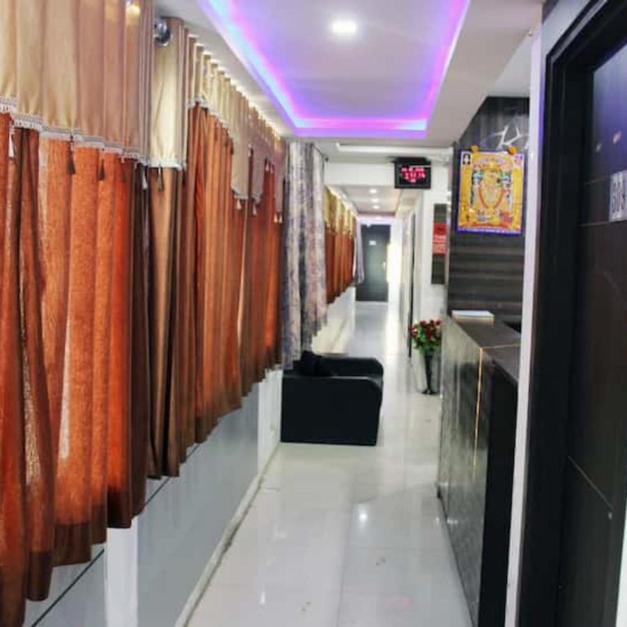 Hotel Long Stay 阿穆达巴 外观 照片